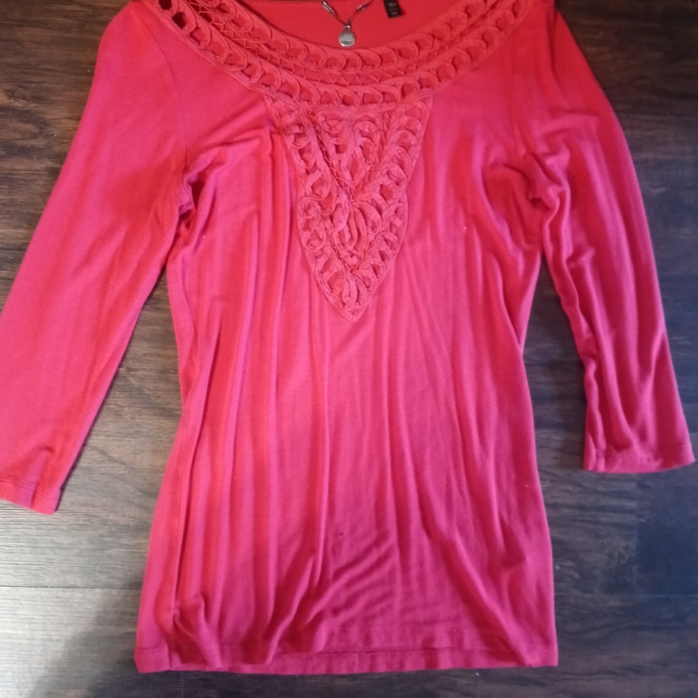 BKE red quarter length shirt